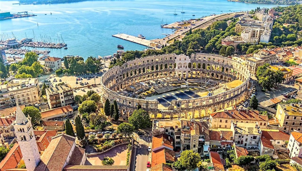 Amfiteatar Pula Exterior foto